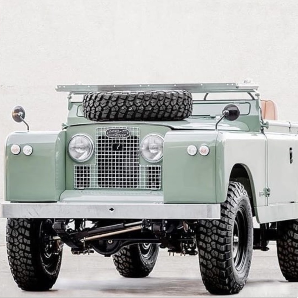 Meet your Posher, Victor